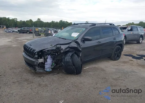 2018 Jeep Cherokee Latitude Fwd z USA, uszkodzony, nr VIN 1C4PJLCB3JD542844